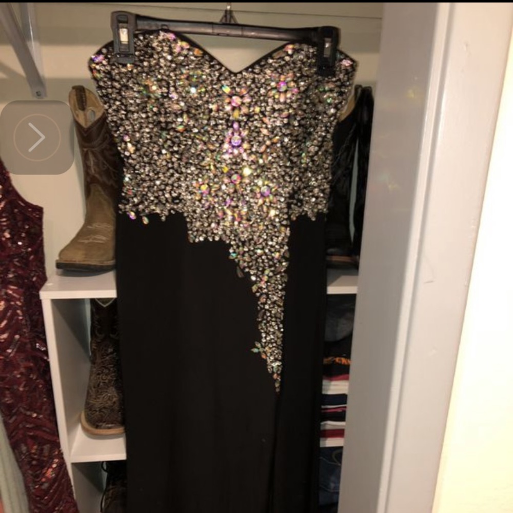 PROM DRESS